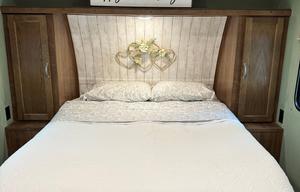 2019 Gulf Stream RV Ameri-Lite Super Lite 189DD RV rental photo 5