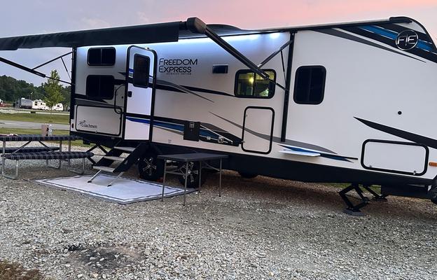 Ryan and Emily’s family friendly camper rental