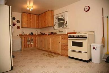 CARETAKERS CABIN