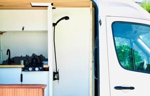 2008 mercedes Sprinter 2500 RV rental photo 8