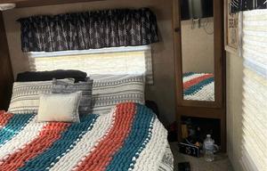 2014 Keystone RV Laredo 346RD RV rental photo 5