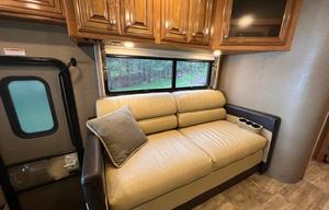 2016 Thor Motor Coach Palazzo 33.2