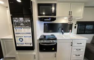 Private RV | Sleeps 8 | Clean & Fully Equipped
