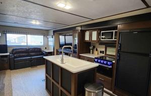 2019 Prime Time RV Avenger ATI 28REI RV rental photo 8