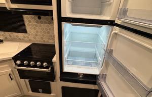 Fully Loaded NE Wisconsin Camper-Sleeps up to 10