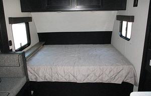2022 23' Wolf Pup 17JG