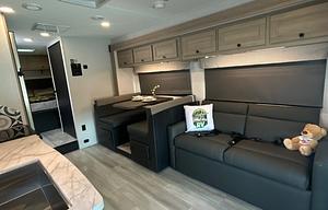 S19 -  Brand New 2027 Medium Class C