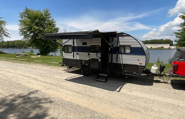 Solar powered off grid camper! Stay anywhere!