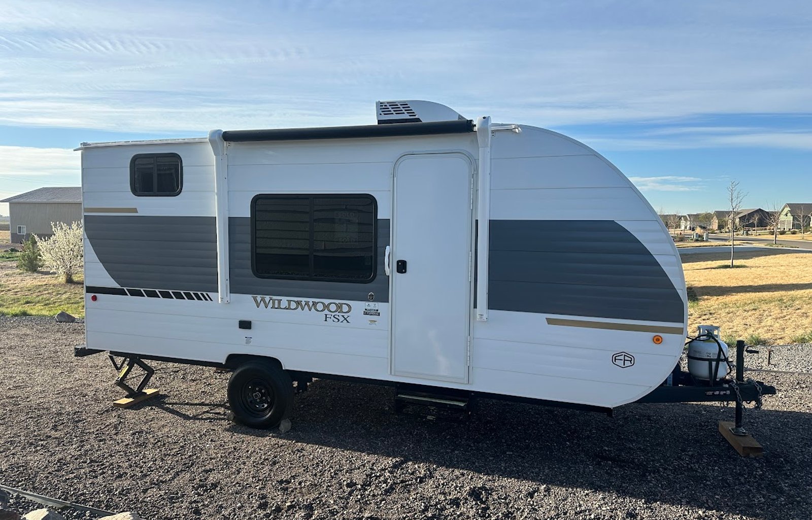Easy Camping - BRAND NEW