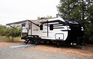 Heartland Mallard 251BH - Fully Loaded/Upgraded