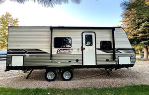 **BRAND NEW Ready for your National Park adventure