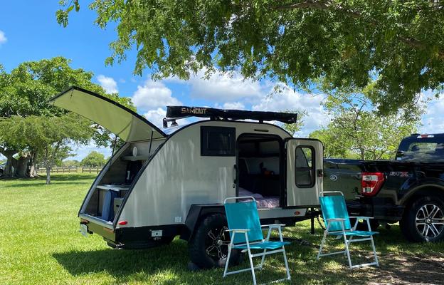 Roxy's Pet Friendly Camper Rental