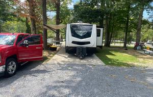 2019 Winnebago Industries Towables Minnie Plus 27BHSS RV rental photo 3