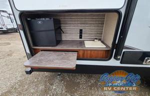 Laura's Lodging To Go!  2018 Heartland Wilderness