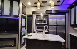 2019 Grand Design Momentum 397TH