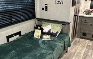'Kitty' Keystone RV Outback Ultra Lite - ACO497