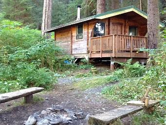 S18, Loop: AREA SALMON LAKE CABIN SITKA