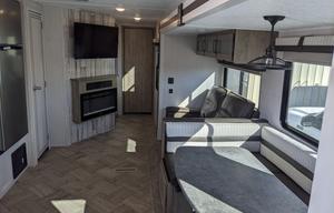 Lu&Ry's 2021 Puma bunkhouse
