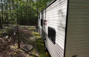 Portable Airbnb\2024 Dutchman Coleman Lantern 17B