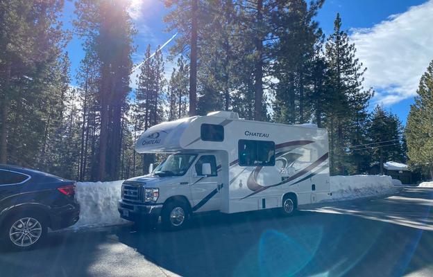CLASS-C Thor Motor Coach Four Wind *Sleeps 4-6*
