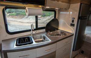 Mercedes Winnebago Model J  -  O