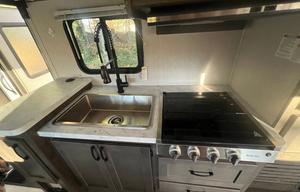 24' Versatile Voyager, Pet-Friendly, Equipped!