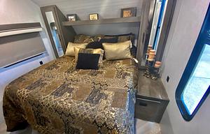 2022 Forest River RV Wildwood X-Lite 273QBXL