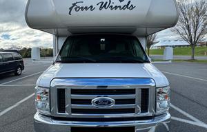 2018 Thor Motor Coach Four Winds 22B “Let’s Go!”