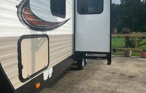Lilac's Pet Friendly RV