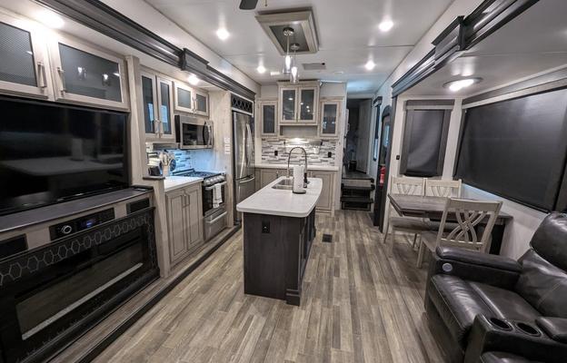 Keystone Avalanche | Large Double Suite w/ 2 Baths