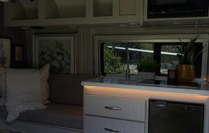 Luxury Thor Motorhome | Your Home Away From Home