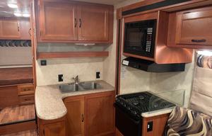 2013 Coachmen RV Freelander 26QB Ford 450