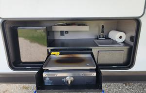 2025 Jayco Jay Feather 29QBH RV rental photo 4