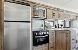 'Valerie' 2023 Winnebago Vista 29V