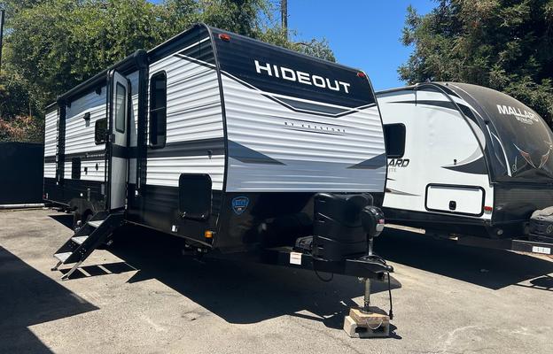 2022 Keystone RV Hideout 32BHDSWE RV rental photo 1