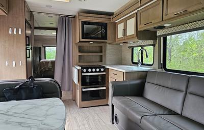 2022 Thor Motor Coach Coleman 30CM