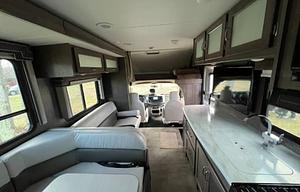2016 Spirit 31K RV rental photo 6