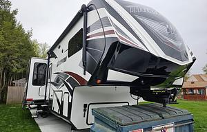 2018 Grand Design Momentum M-Class 385