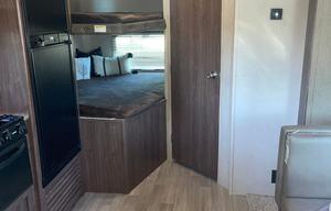 2017 Dutchmen RV Coleman Lantern Series 244BH