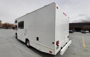 Clean and Cozy 2017 Thor Majestic
