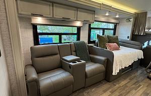 2023 Jayco Greyhawk 30Z