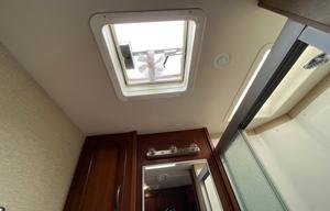 Holiday Rambler Admiral 32V