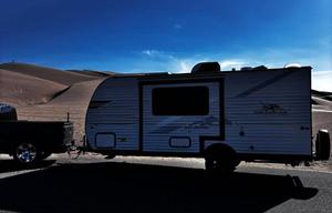 Desert Rent A Hive –2026 Clean Jayco w/ Bunks