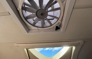 Compact Alaska RV – Simple & Stress-Free Driving