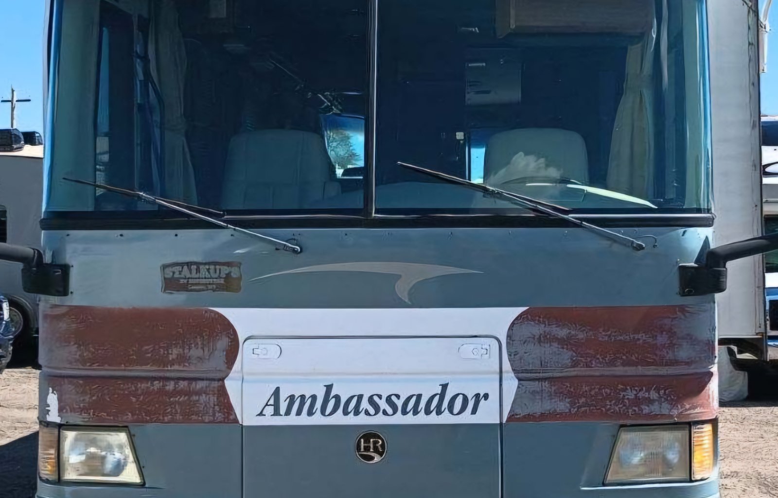 2000 Holiday Rambler Ambassador 34PBS