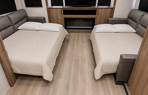 Meet "Ginger" Sleeps 6 Comfortably!