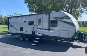 Glamping StarCraft experience