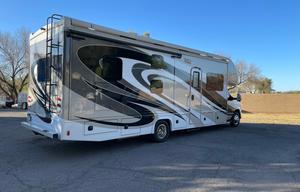 2017 Fleetwood RV Jamboree 30D