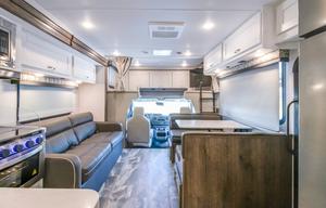 2025 Gulf Stream Conquest 32FT BH