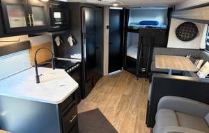 Luxury  Greywolf 26DBH Travel Trailer w/fireplace